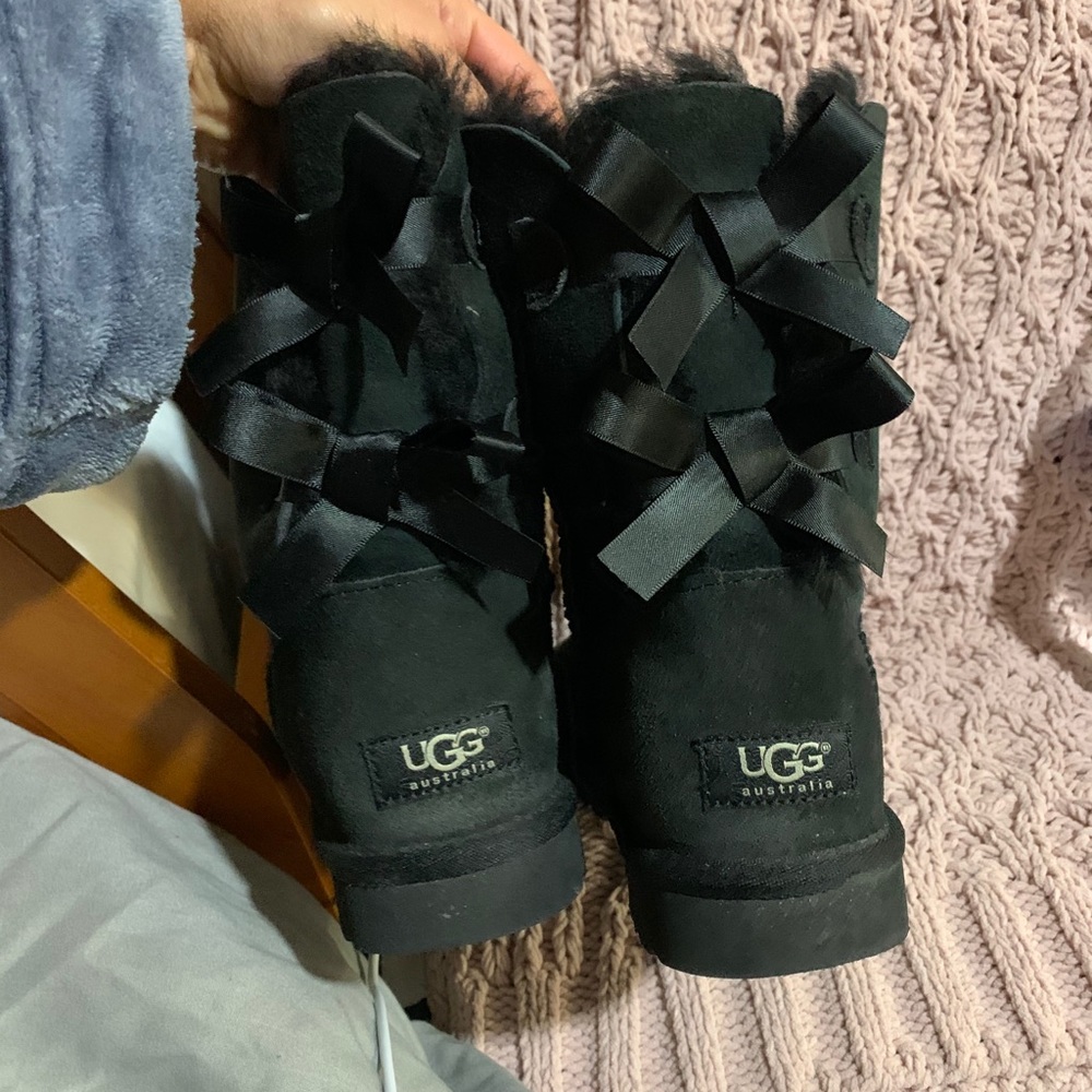 Bailey bow uggs